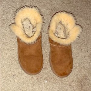 Uggs mini bailey